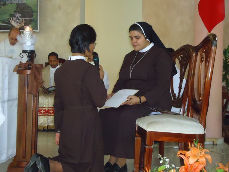 Profesión de Hna. Juana Taipe Huaraca